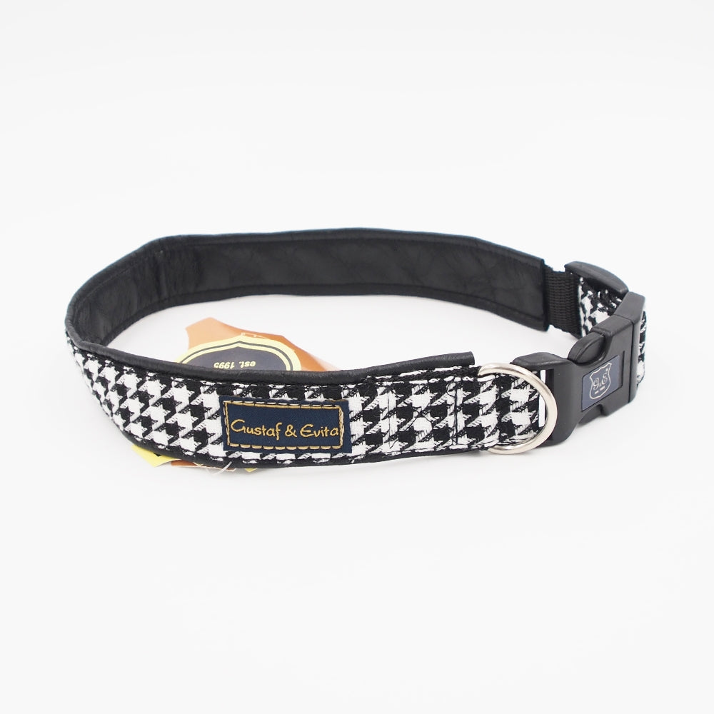 50 CM. Gustaf & Evita antkaklis su klasikiniu raštu